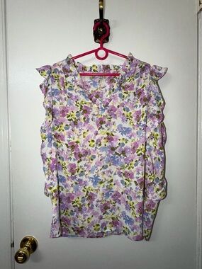 Sleeveless Floral V-Neck Ruffle Top - Lavender Multi